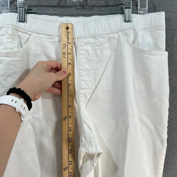 Joan Rivers Pants Regular Slim Ankle Length Jean w/ Scallop Hem White, Large - Picture 6 of 9